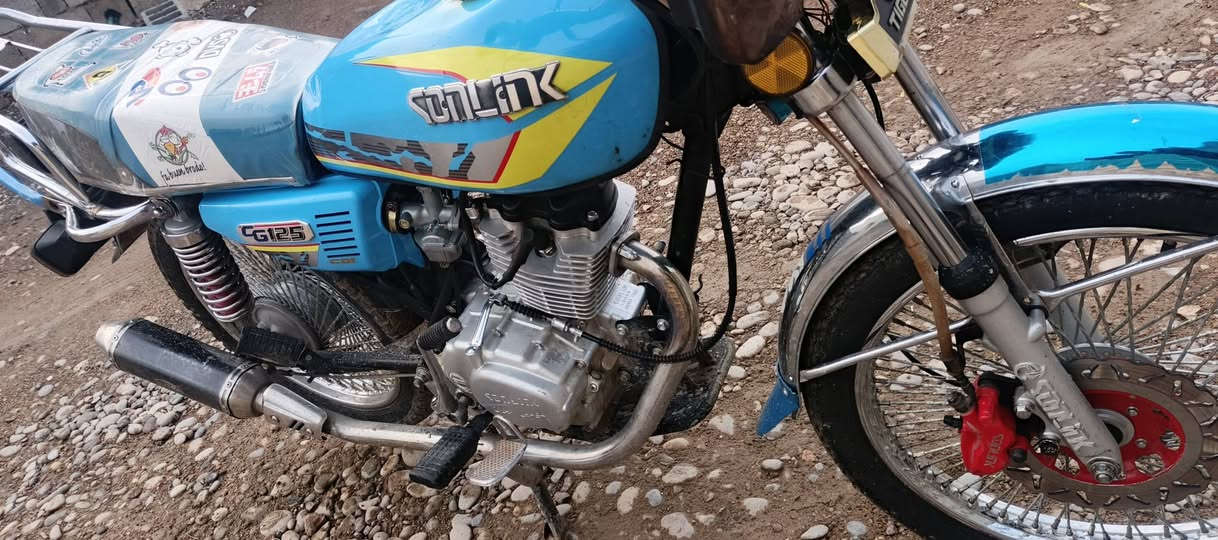 سلام عليكم ماطور سونك اربع كير موديل 24 أي نقص مابي دراجه نضيفه فول المحرك شرط ما مفتوح مكاني جلولاء موجود خاص او.. اتصل ***********
