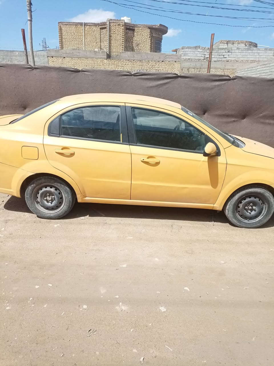 سلام عليكم افيو موديل 11 سياره مكفوله او جاهزه سياره مكفوله من كير او مكينه والله العضيم صارلي اقل من 10 ايام من شديتيلها مكينه تخم تاير جديد حداديه جديده تتفه كشنات كشن منفصل تتفه تبريد شغال بس عوزه غاز طار لين بدنه مكينه جديده غرامات ماعليها الف دينار راعيها موجود  انسان طيب شوكت متريد اسويها انكليزي هوه موجود سعرها 35 او بيها مجال قليل ‏‪***********‬‏ واتساب مجود
