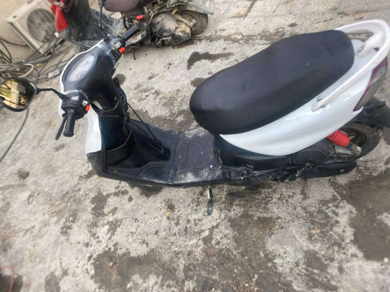 ماكس قجمه بوشه55 دراجه خير  من الله سعر 400 مكان بغداد حي الاعلام ***********
