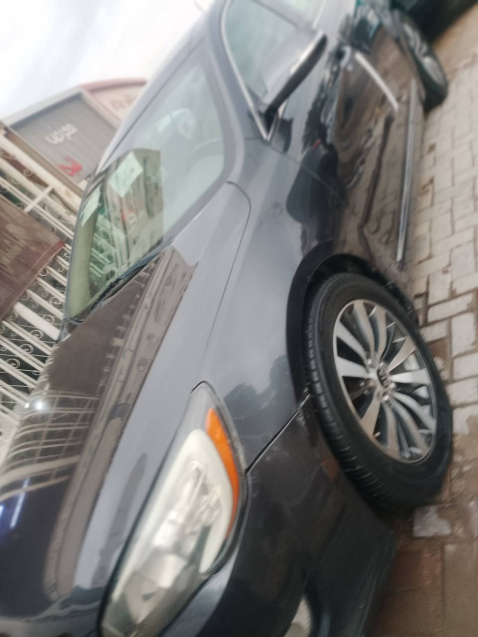 السلام عليكم
كيا كا دينزا موديل 13 
فول مواصفات سياره 
1/1
بي مكان صبغ جماليه 
مكفول من الضرب لا تبديل 
كير محرك تبريد مكينه كفاله عامه 
تخم تاير شواصي مكفولات بلادي 
رقم بغداد نكليزي سنويا جديد هزه جديد تحويل ثاني 
سعار سياره 95بي مجال شي بسيط 
العنوان بغداد بلديات نتصل وتدلل 
***********
