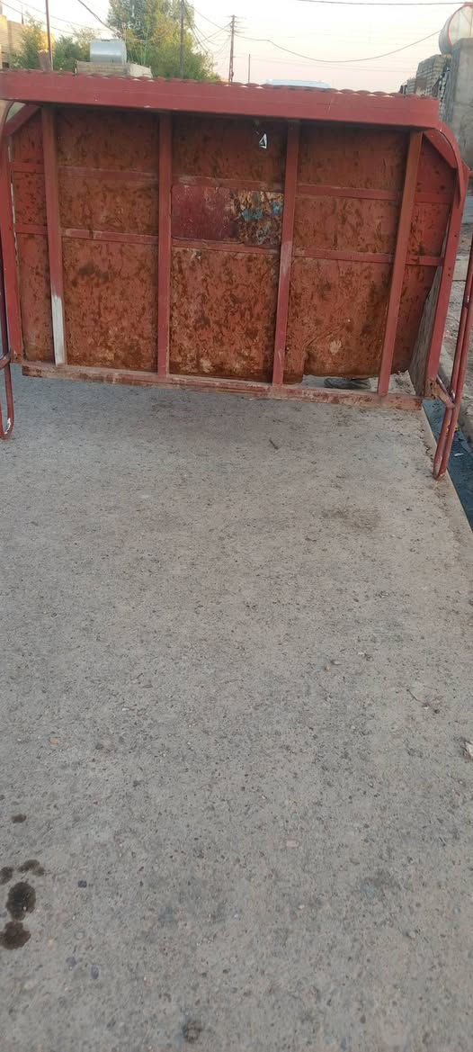 سلام عليكم محجر البيع سعر 250 وبي مجال مكان بغداد المعامل ***********
