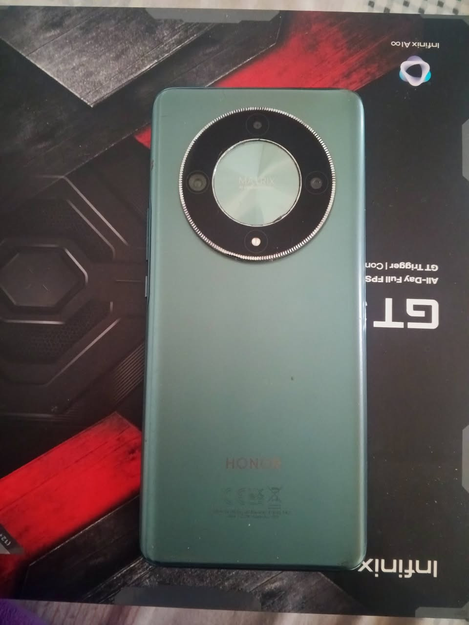 سلام عليكم البيع انفينكس جي تي 30 برو بعده بلكرتون نضافته 100 غراضه مامفتوحات ذكرته 512 سعر 425 وثاني  سعره 100 مثل ماوضع بلصوره بشغال كلشي مابي ***********
