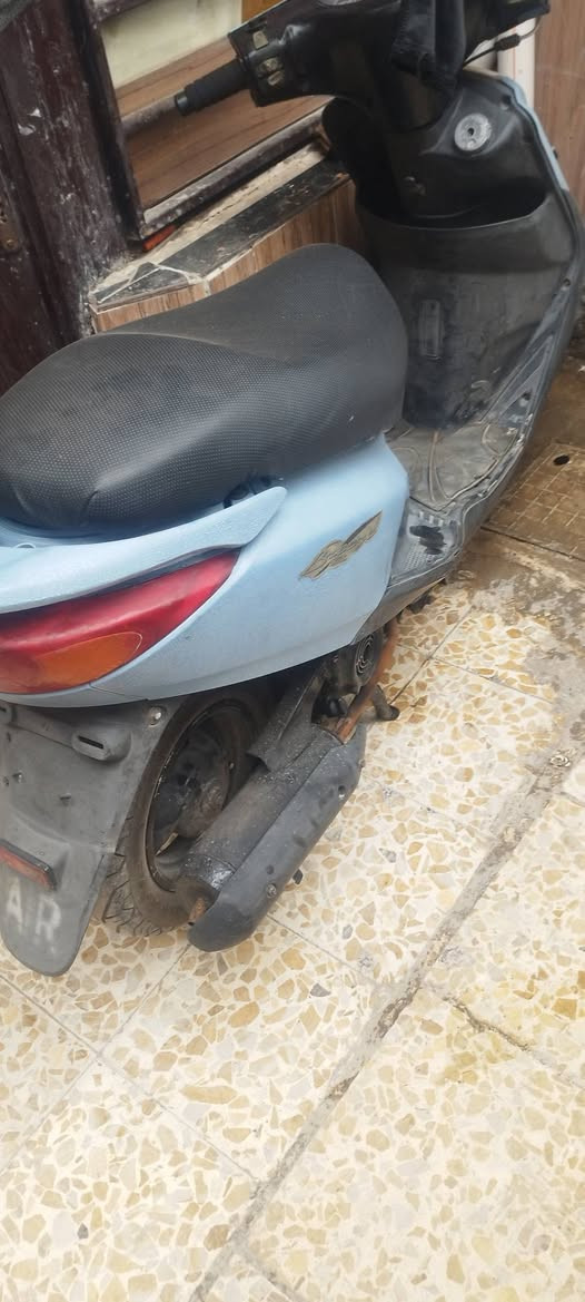 سلام عليكم شباب درجة البيع بريز كلة شغل بيهة صلهة خمس تشهر نزلة رمبة دراجة رادار سرقة وجهاز نذار بصمة تشغل عن بعد درجة كلة بلادي وراق كاملة سعر575بغداد العبيدي ***********
