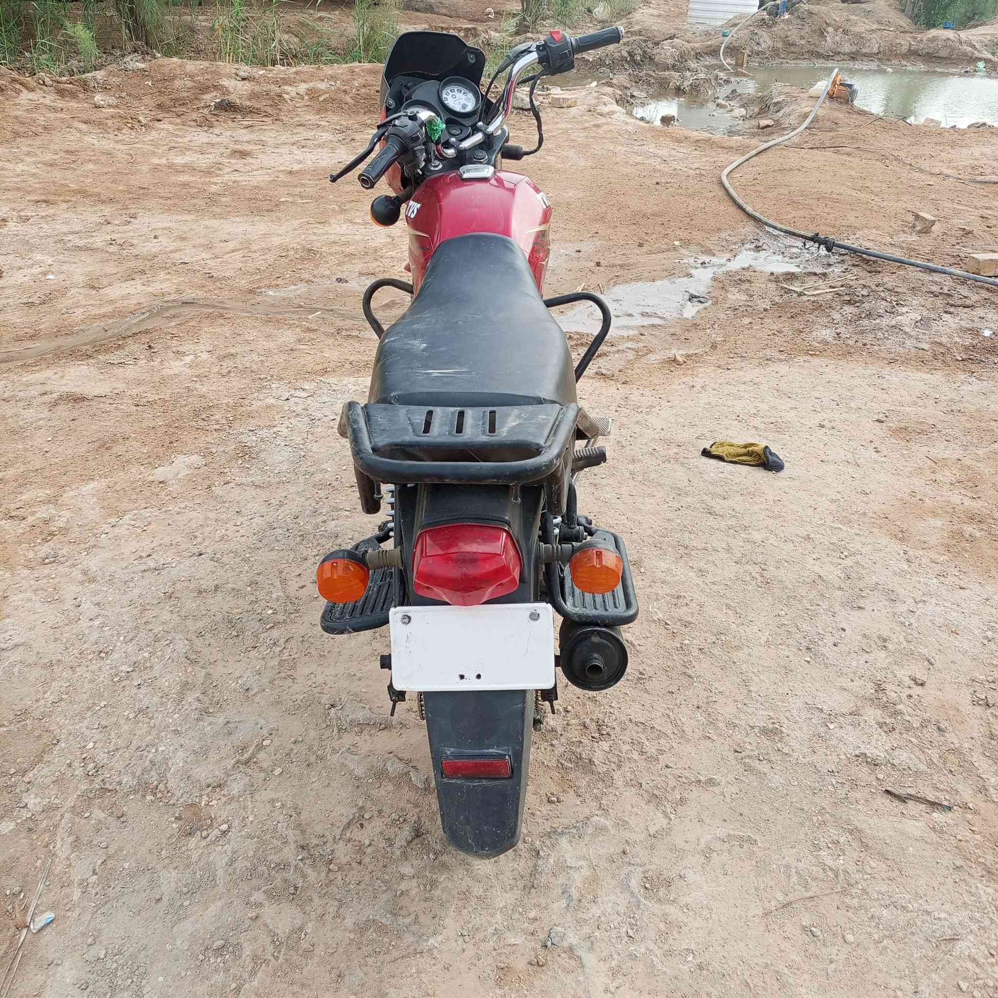 سلام عليكم دراجه بوكسر هندي موديل 21سعر750وبيه مجال مكاني بابل الحمزه الغربي الخميسيه رقم ***********وراق صولي
