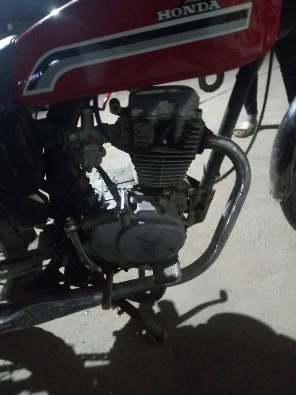 السلام عليكم موطور للبيع سعر175وبي مجال


**إذا كنت صاحب هذا الإعلان وتريد حذفه لأي سبب، رجاءا أرسل رسالة إلى الدعم الفني**