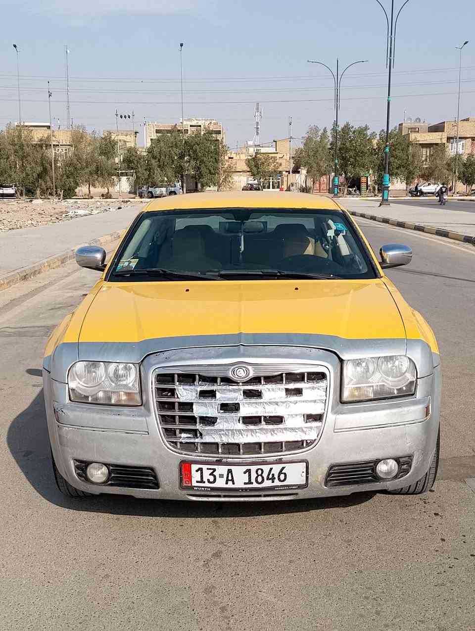 السلام عليكم 
اوباما 2010اصل
 كير ومكينة مكفولات 
تخم تايرات 
حدادية جديده 
منضومة تبريد
دواخل دوشمة 
رقم دولي عمارة 13A

السعر110وبيهة مجال 
الرقم ***********
