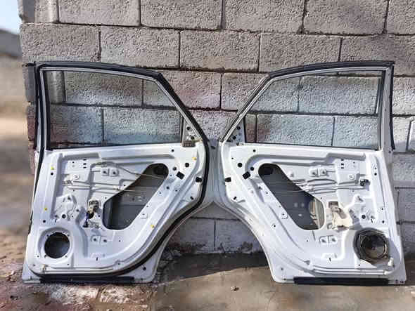 4 بيبان اوبترا 2011 بلادي ع وضعهن بيهن نقوصات بسيطه ،  2 منهن بيهن طخات بس ، سعرهن 150 مجالهن بسيط جدا ، مكاني كوت / ***********
