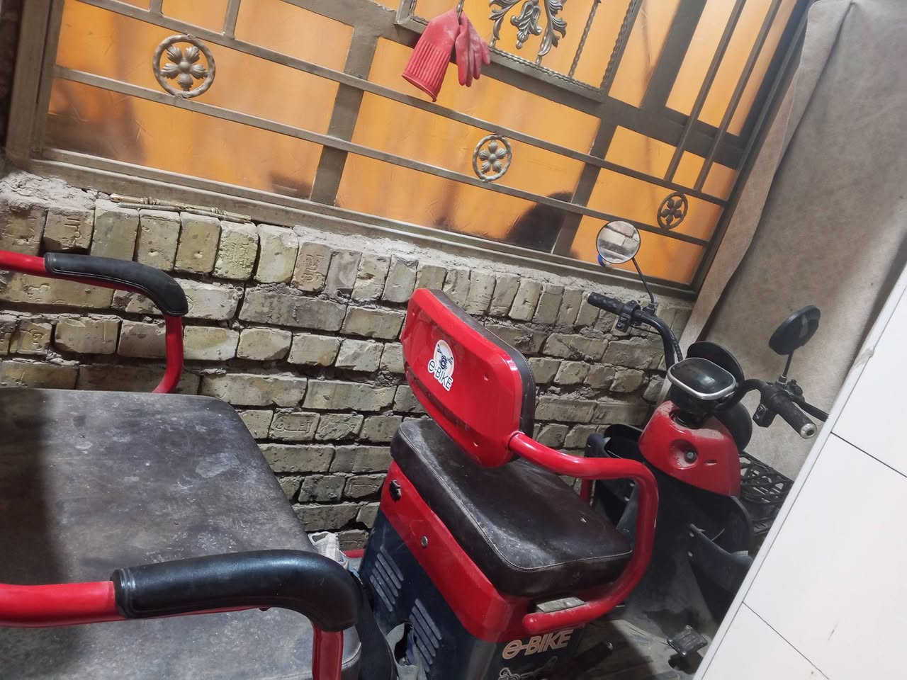 دراجه شحن لبيع كلش حلوه وخدميه
سهله بسياقه كلش كلش شعرهه مناسب 750الف قفل 
تصل بصحبهه ‏‪***********‬‏ الامين الثانيه سكينه
