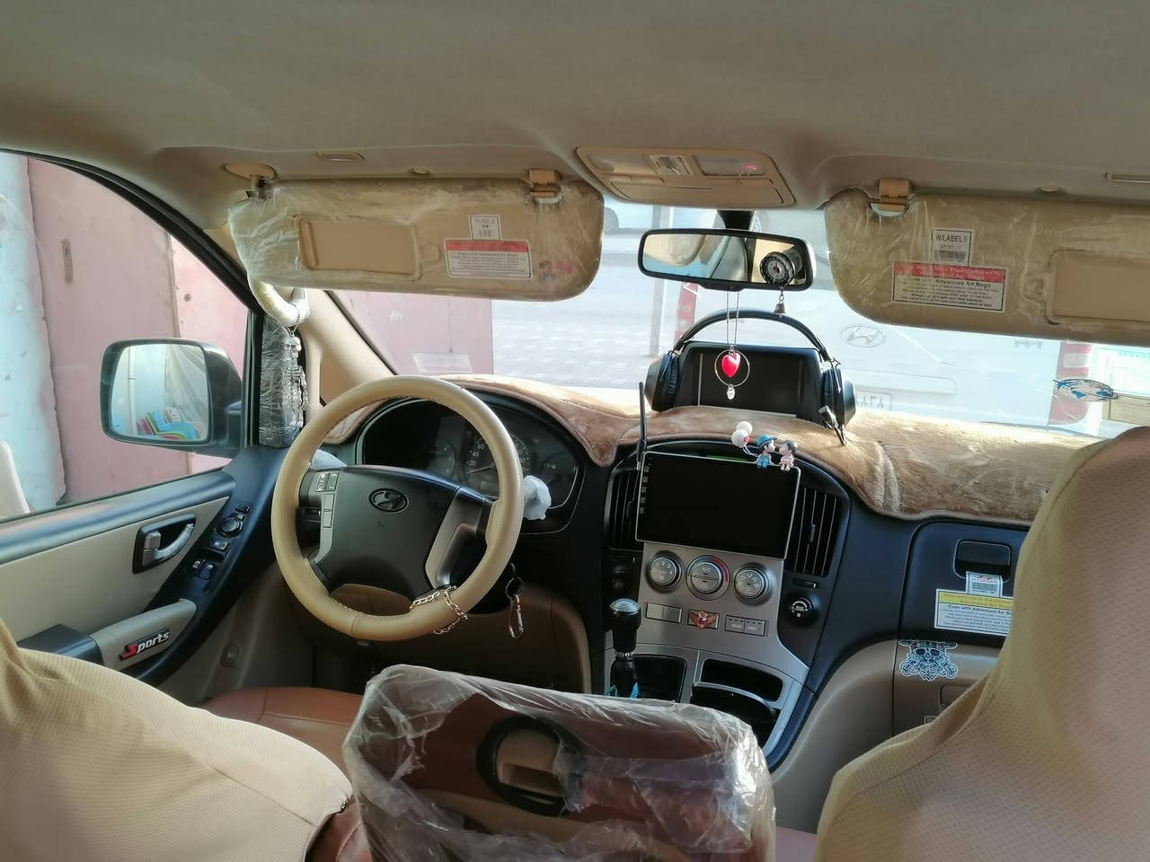 السلام عليكم
استاركس 2014 مفتوحه 
رقم كربلاء بأسمي شخصيا السيارة صبغها جاملغ امامي وشبر باب سايق بدون داخل وين ما يعجبك تفحص مكينه بخار والباقي كفاله عامه مكاني الكوفه ناحيه الحريه 
السعر 170 وبيها مجال قليل او مراوس مسكر ١٤ او ١٥ مجول اصل 
***********
