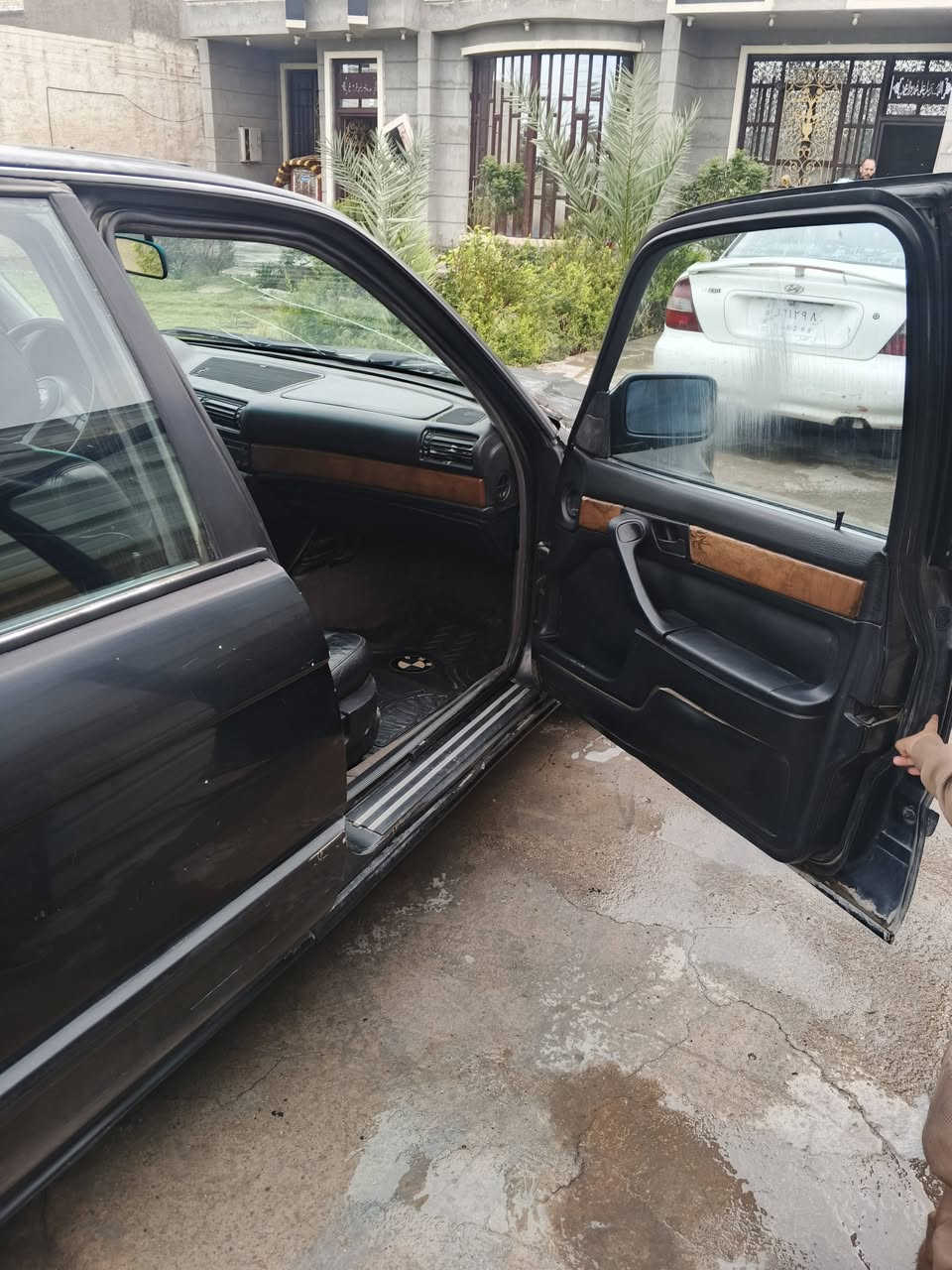 السلام عليكم بيئم موديل 1991 السيارة بحالة جيدة نقصه  صبغ  سعر 38بيه مجال


**إذا كنت صاحب هذا الإعلان وتريد حذفه لأي سبب، رجاءا أرسل رسالة إلى الدعم الفني**