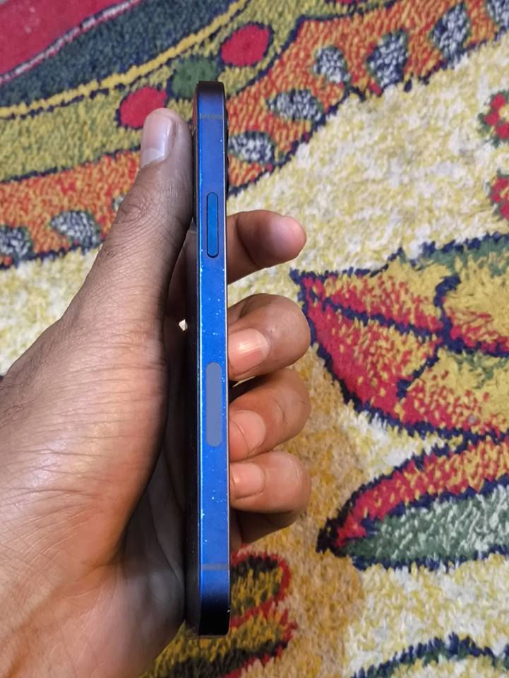 ايفون 12 عادي بطاريه 82 
ذاكره 128 جهاز وتر ما مفتوح
نضيف حيل سعره 200 قفل 
ـــــــــــــــــــــــــــــــــــــــــــــ
بوكو x6Pro 
ذاكره 512 رام 12
نضافه 100 ما مفتوح 
سعره 250 قفل 
ـــــــــــــــــــــــــــــــــــــــــــــ
هونر 400 شخط مابي 
صوت كامره اتصال تلفون خير 
من الله 
ـــــــــــــــــــــــــــــــــــــــــــ
ملاحضه الاجهزه فقط شواحن 
وياهن 
مكاني بغداد الرشاد 
***********
