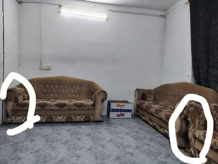 اعيد النشر بسبب الوعود الكاذبة
#الجميع
تخم قنفات ب100
قفل ب100 قفل قفل 
لحد ينزل من السعر 
تسگام درجه اولئ حته المفارش مالته موجودة 
موجود يمكم وشوفوو 
مكانه علوة الفحل يم جسر الامام علي


**إذا كنت صاحب هذا الإعلان وتريد حذفه لأي سبب، رجاءا أرسل رسالة إلى الدعم الفني**