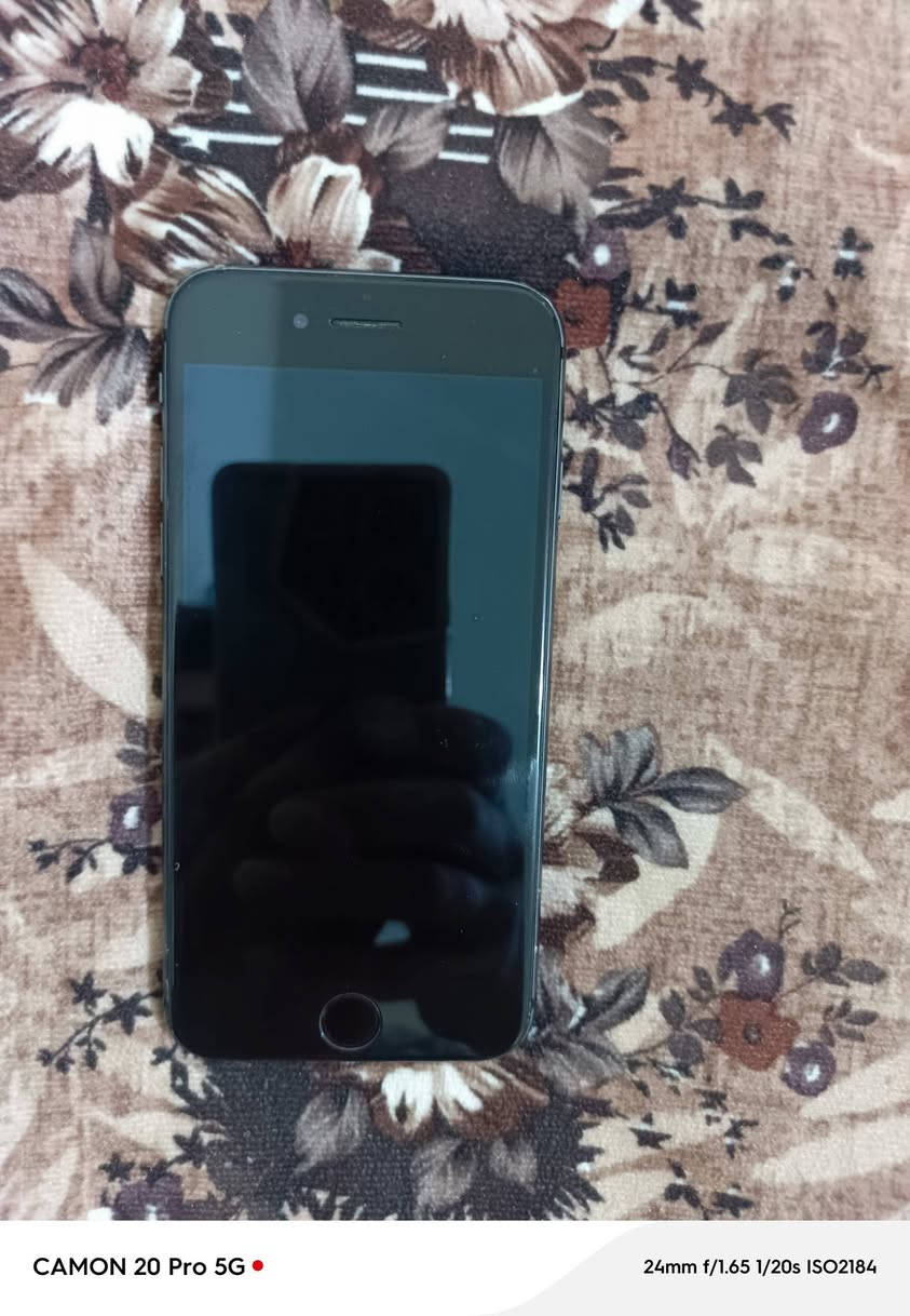 السلام عليكم ايفون 8 عادي مو بلص نضيف داكره 64 بطاريه 100 نمودج m جهاز راقي ***********/***********
