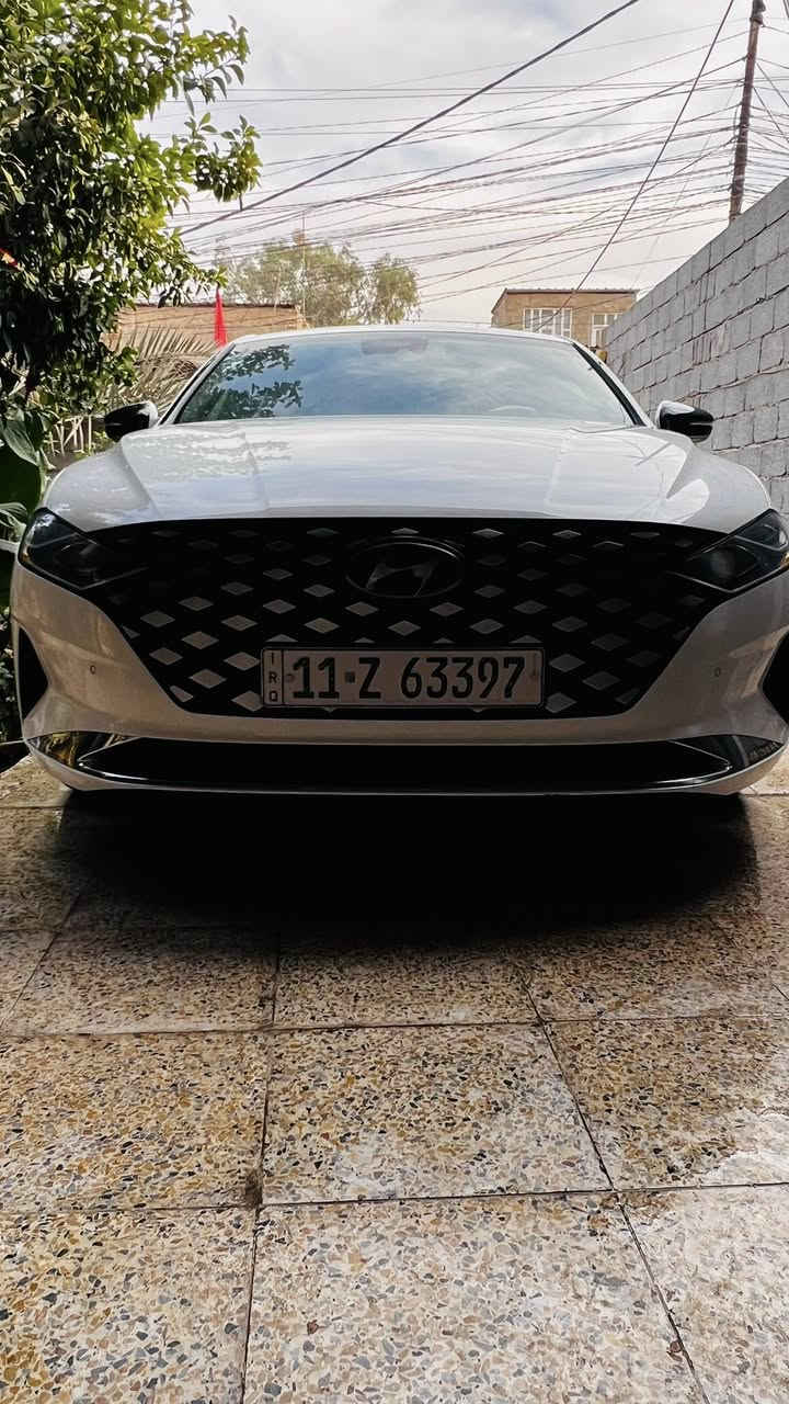 السلام عليكم
رمضان كريم عليكم

للبيع   

هيونداي ازيرا موديل ٢٠٢٣ وارد كوري غاز بلاد 

مكينه ٦ سلندر V

المواصفات السيارة فول الفول كفاله عامه من الشخط  سونار مكينه كرير خير من الله السيارة جديدة بمعنة الكلام  

عداد ديجيتال متصل شاشه

رادرات اماميه خلفيه جانبيه مع حساسات

٣٦٠ درجة 

مع مانع تصادم جانبي عند الاجتاز ترجعك للمسار  

نقطه عمياء 

تحديد مسار كروس سياقة ذاتيه 

ترحيب مع كشافات 

مري شفط

اوتو هولد 

سايد بريك بصمه 

تبريد شاشه

كشن السايق كهرباء مع تدفئة و تبريد

كشن العكسي تدفئة

ستيرن تدفئة هيتر

تبريد مناخي 4 وضعيات

تبريد خلفي

صندوق ذكي 

تشغيل عن بعد

3 بصمات مع التشغيل

لايت زنون عالي ناصي متحرك 

السعر 220 وبيها مجال 

مشروع وطني تحول ثاني يوم
للاستفسار

***********
