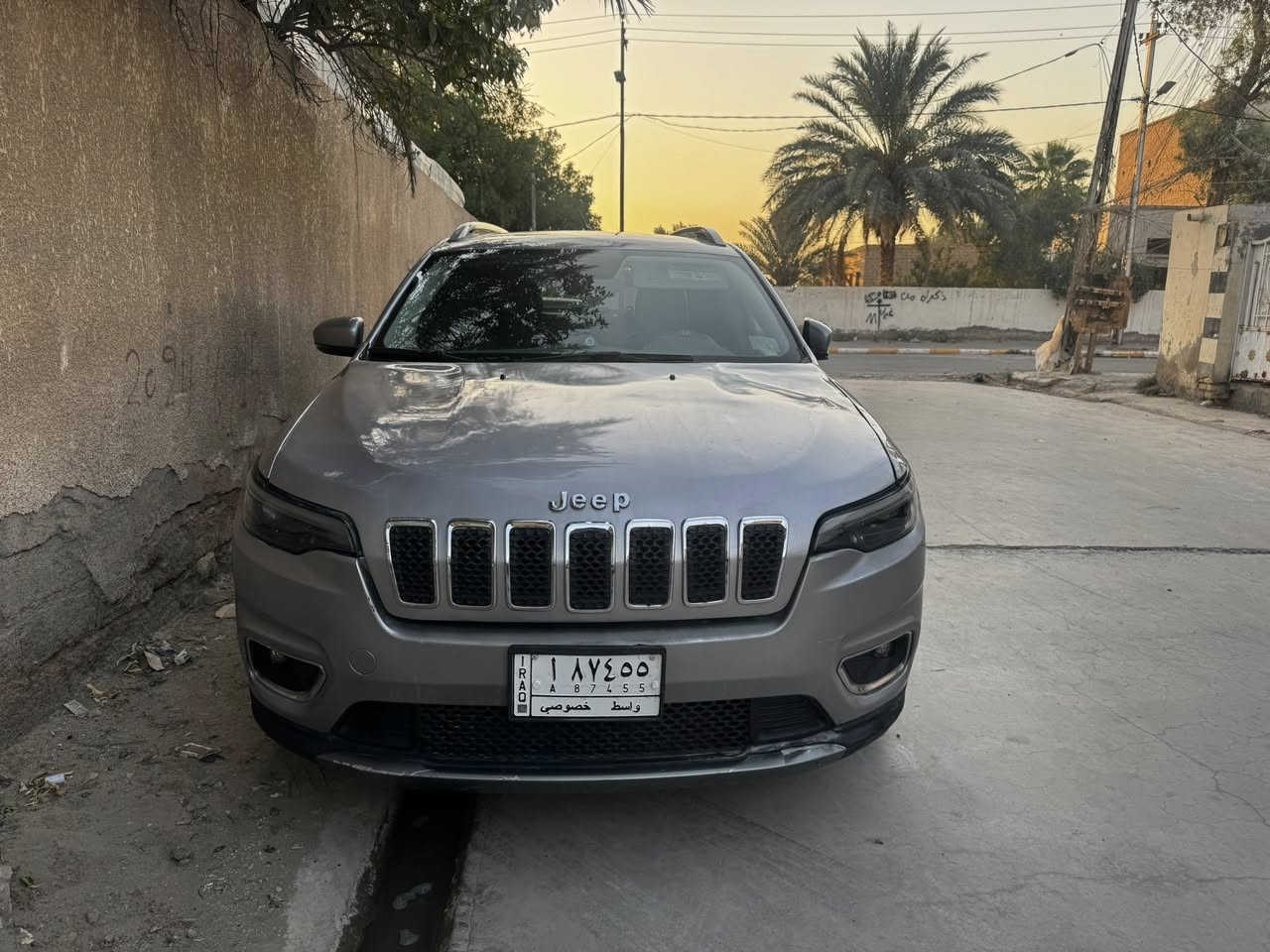 للبيع اومراوس حسب القناعه
جيب شيروكي بزون موديل2019 لون رصاصي كير اوتوماتيك  مكينه 2400 السياره  مكينه وكير كفاله  شرط السعر على الخاص  للاستفسار الاتصال ع الرقم التالي ‭0781 121 9499‬
