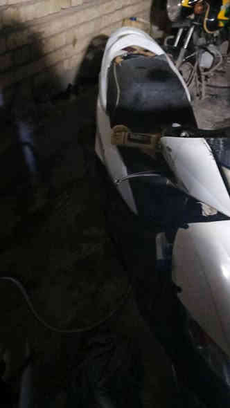 ماكس ثعلب نضافه 70% شلعه ومعدل فول. نكره سلف الكهربائيات كلها شغاله. بيها نقص جوزه مال تشغيل وطفي وقبق هندر وبس. يرادلها ترتيب شويه بيها منفيس دراجه تخبل عبالك صاعد هوه رايدها ب ب 385 وبيها مجال عنواني بغداد حي العامل *********** بغداد
