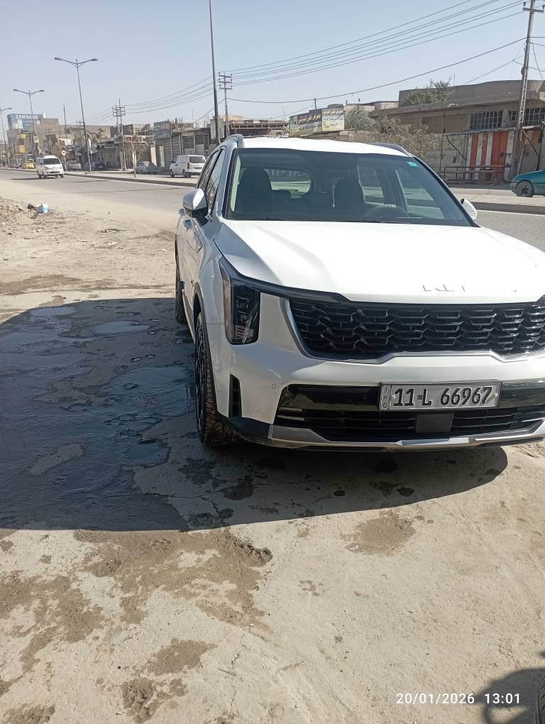 كيا سورينتو خليجي بأسمي موديل ٢٠٢٤ سته سلندر بصمه داتشو ويل ٢٠ماشيه ٤٠الف رقم بغداد دولي بيه بارد بالدور الجاملغ الخلفي وشويه بالباب بارد فقط بدون صبغ *********** مكان السياره بابل حله حلة, بابل
