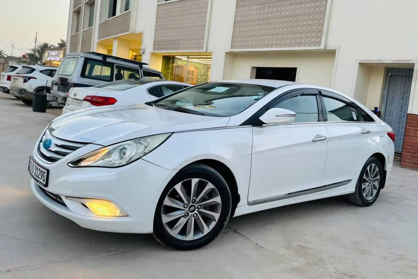 سوناته 2013 خليجي رقم اربيل دولي سنويه جديده
كفاله عامه فقط بارد مكانين بسيط مواصفات الشركه العامه 
مكينه 2400 دوش شرط الفحص
شاشه تاب كبيره
شفات ستيرن وتحكمات كامله
اشاره بالمري وشفط
كهربائيات بوضع الشركه
گير مكينه حداديه تبريد تخم تاير بحاله ممتازه
بابل الهاشميه ***********
