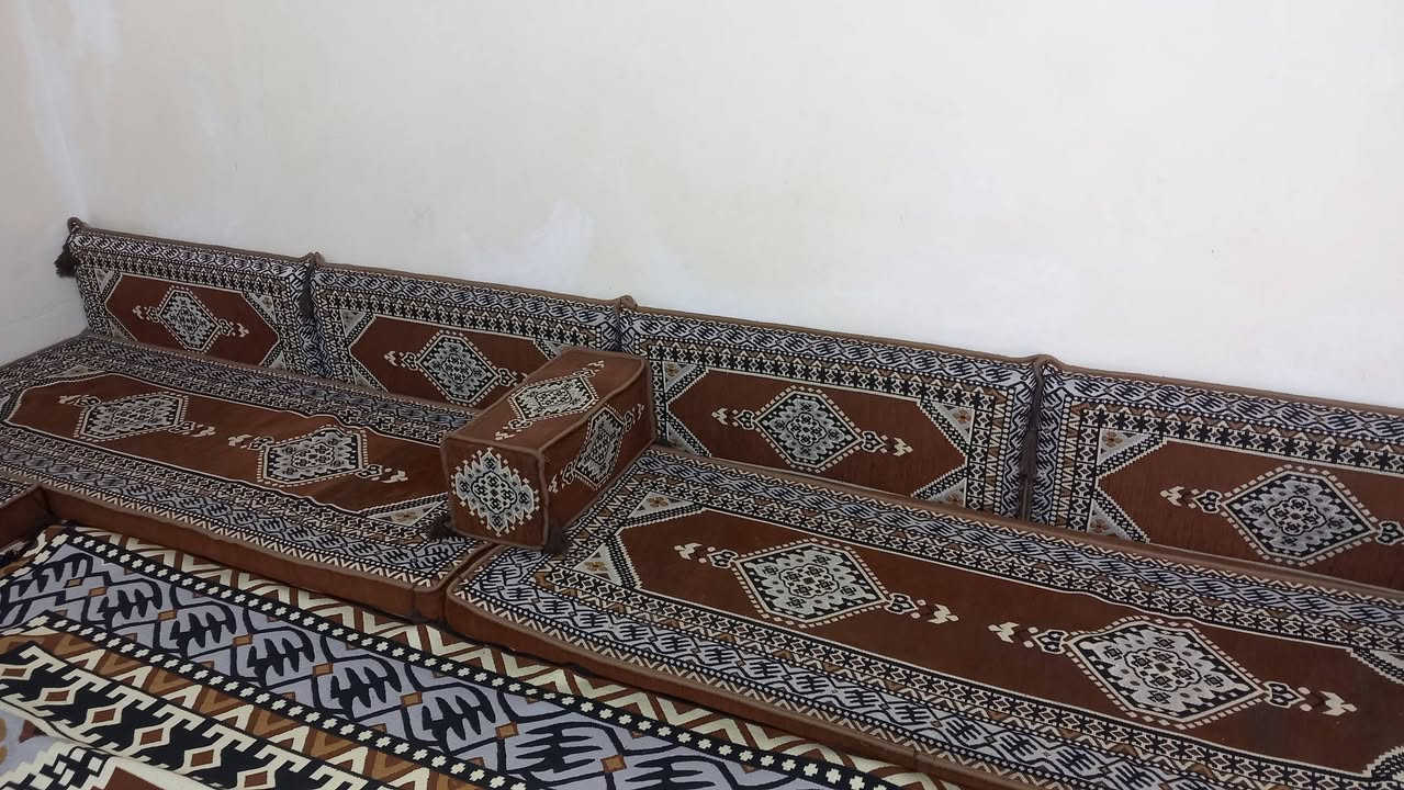 السلام عليكم اخواني عندي هذا الطقم ديوان عرب مع الزولية نظافة ٩٠% اللي يحب يشتري يتصل مع الرقم ***********
***********
او عالخاص .
شكرا للجميع@
السلام عليكم اخواني عندي هذا الطقم ديوان عرب مع الزولية نظافة ٩٠% اللي يحب يشتري يتصل مع الرقم ***********
