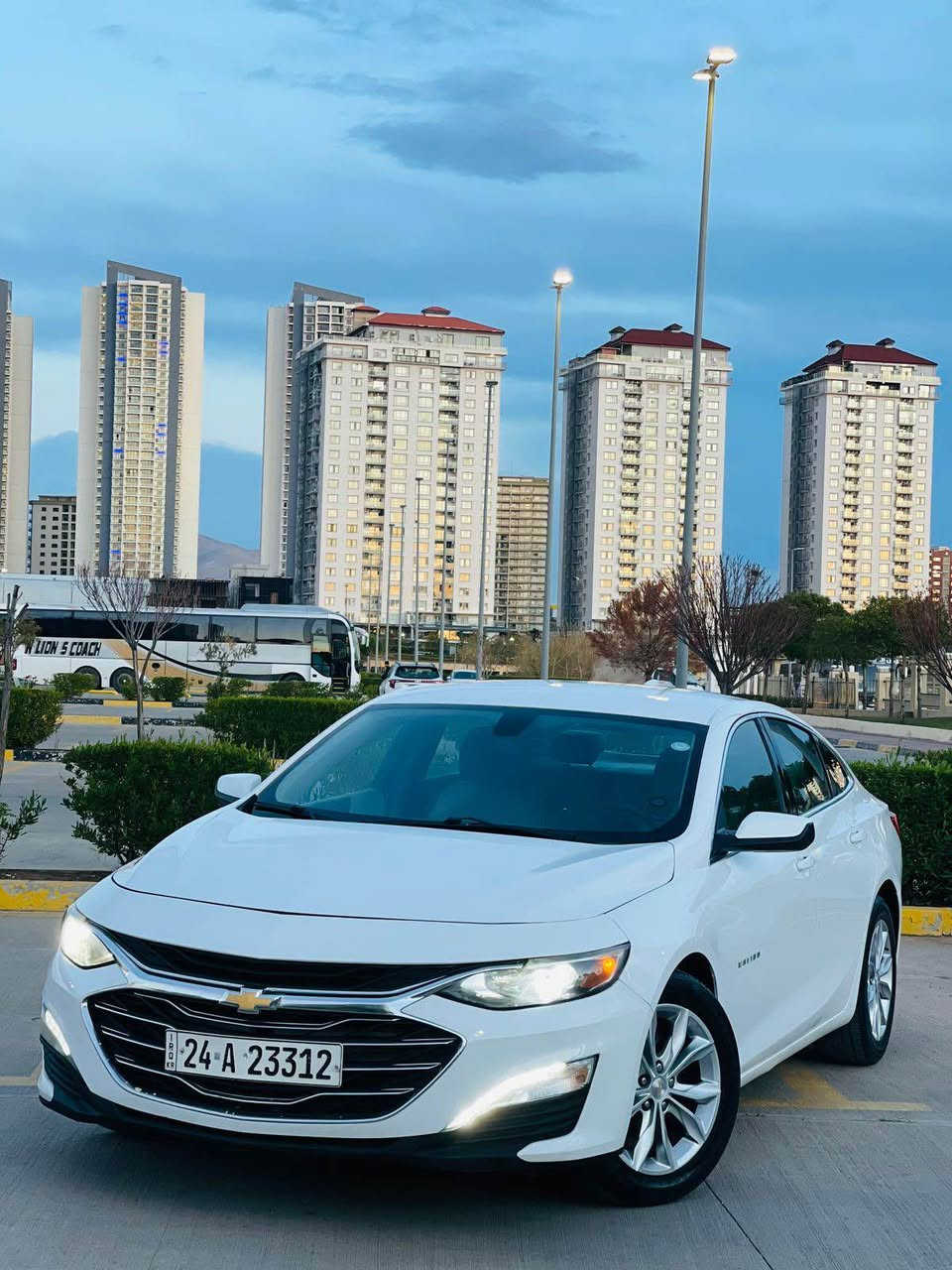Chevrolet malibu 2019 LT 

مالیبۆ مۆدێل 2019 LT 
سەیارەیەکی زۆر جوان و بیانو بڕە 
١٥٠ هەزار ڕۆشتووە 
گێڕ و مەکینە و هەموو گیانی بە شەرت 
سەیارەکە بە کلین داغڵ بووە 
لێرە بۆنیدی گۆڕاوە بێ ناوگرتن و ئیرباگ بە شەرت 

مواسەفات : 

بەسمە 
دەرگا بەسمە 
شەغال 
شاشە گەورە 
کامێرا 
لایت پێش و دوا لید 
لایت عەدەسە و زینۆن 
ئۆتۆ هۆڵد 
ئۆتۆ ستارت ستۆپ 
کوشن کارەبا 
کوشن هیتەر 
ناو کرێمی 

زۆر مواسەفاتی تر 

سەیارەکە لە سلێمانییە 

نرخ : 115$ 

📞0772 531 4474 السليمانية, العراق
