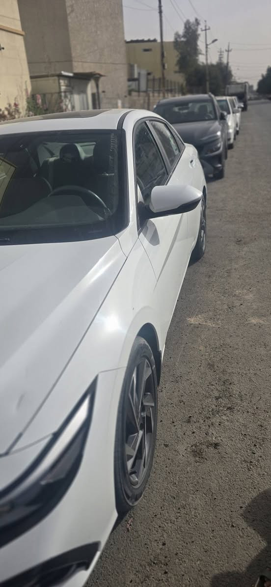 النترا خليجي مديل ٢٤ فول مواصفات ماشيه ٥٣ الف سياره نضيفه وخير من الله بيه ملاحضات بسيطه ١٨٠ وبيه مجال مكاني بغداد ***********
