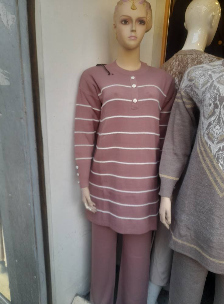 سوت تريكو تركي موديلات  يوجد جمله ومفرد ..شارع النهر عمارة الدفتر دار قريب الشط بادارة حجي عاصم الهاتف *********** ..أزياء سرمد
