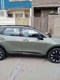 سبورتج وراد امريكي 23 الوان زيتوني مواصفات حجم الكبير  محرك ٢٥٠٠ فور و...