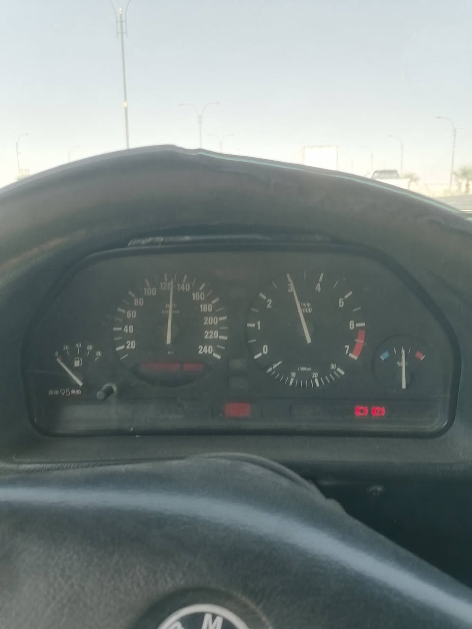 السلام عليكم شباب
أكسل مقفول للبيع رقم 4.10 ومكفول من الصوت والبوش مال 500 bmw
سعره 125 واذا عندك غراض بي ام اراوسك بمكان الإكسل 
اكسل مال شلعه بطناش ومعدل رون  3=130 بالصوره 👇
مكاني البصره المعقل ***********

