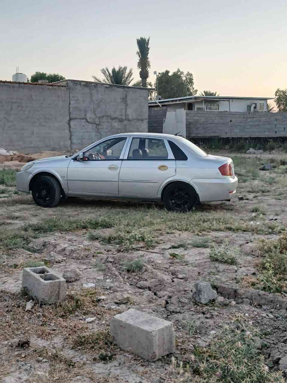 سلام عليكم للبيع اليفان موديل ٢٠٠٧ رقم الانبار نكليزي بسمي تريد  تحويل وكاله سنويه لل ٣١ هزه جديده محرك وكير كورله جدد تخم تاير جديد صدر أمامي وخلفي جديد داخله حلو مرتب خارجه بلادي لا ضربه ولا تبديل ولا صبخ بلادي مكان سياره بغداد ابوغريب اي استفسار علتصال 
(***********)
(***********)
لسعر ٣٠ وبيه مجال
