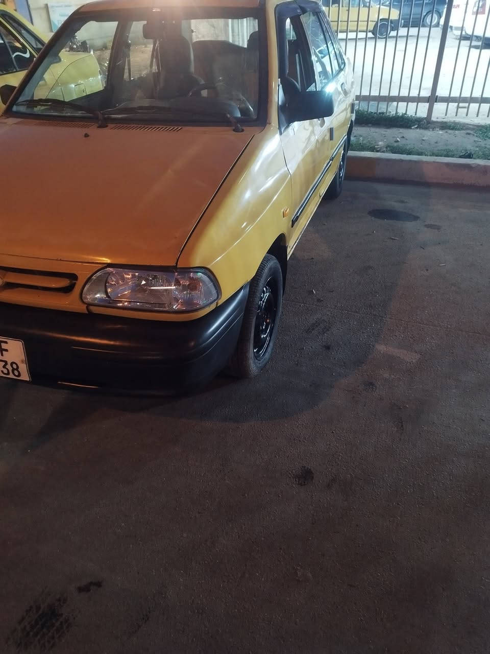 سلام عليكم حبايب سايبه موديل 11 نفخ صدر امامي خلفي جديد دوشمه جديده تخم تاير جديد  مكينه كير شواصي جدد مصفرء هيه غرامات جاهزه سياره مكاني بغداد الحريه اسعر 24. ***********
