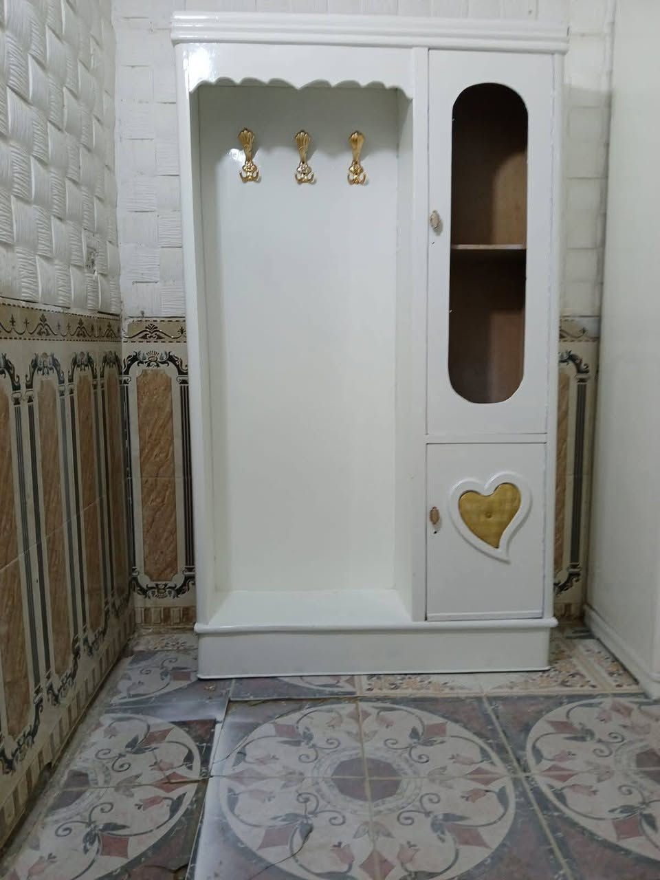 يالله 
بسبب الوعود الكاذبه  
اعيد النشر 

غرفة نوم 6باب ملحق 
صاج تسكام 5 ملم
الغرفة 
اخت الجديدة    مال عرس 
صبغ اوف وايت  جديد 

(ملاحضة الجام الزاوية والجرباية موجود  )

وبل عافية ع صاحب النصيب 

السعر 750 قفل  
شد ونقل مجانا  
***********

العنوان  حلة ناحية ابو غرق  
عامود165 شارع الامام
  فرع سيد رسول
