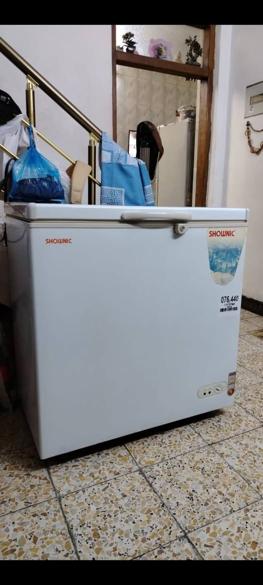 مجمدة ١٠ قدم ماركة شونك كلش نضيفة ومداخلة تصليح وعل فحص الله شاهد ومحافضين عليهة كلش وتجميدهة كدامك بلصورة طكيتلهة صور وثاني يوم شتريت الجديدة وحولت المواد بيهة ونضفت الداابيعهة علمود اليجي يشوفهة تكون جاهزة وتجي يمي وتشغلهة وتفحصهة بيدك ومكاني شارع فلسطين والسعر ١٥٠ وموصلة عندي ١٢٥ ومابعت الله شاهد واذا ماعجبتك لتعلق تعليق سلبي وكلشي اكو بلسوك متفيدك انشالله تلكة الاحسن وللستفسار هذا رقمي وبيه وتساب وتدلل ***********
