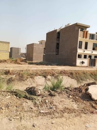 للبيع قطعة ارض 583م واجهه18نزال32 البوعيثه العدل الثالث مقابل اروائي ا...