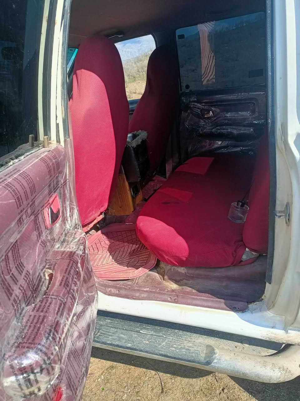 فــــــــروشتنى خێــــــــــــــــرا
بيكاب دێر موديل 2013 مكينه بخاخ ناوسور مرغوب
سه نه وى پلاستيك ره قه م ئه سلى به شه رتى ئه وليات
جێ به جێ بوياغه به سقف و حيزام به شه رت دةى فروشم
گێر مكينه وه رگه راو ئه كسل اوليات به شه رت ده فروشم
نرخى خوار هه موو بازار ته نها (48)وه ره قه
له سورانم فايبه ر واتساب له سه ره 
***********
گورينه وه مان نيه خوار بازارمان داناوه بوفروشتن
