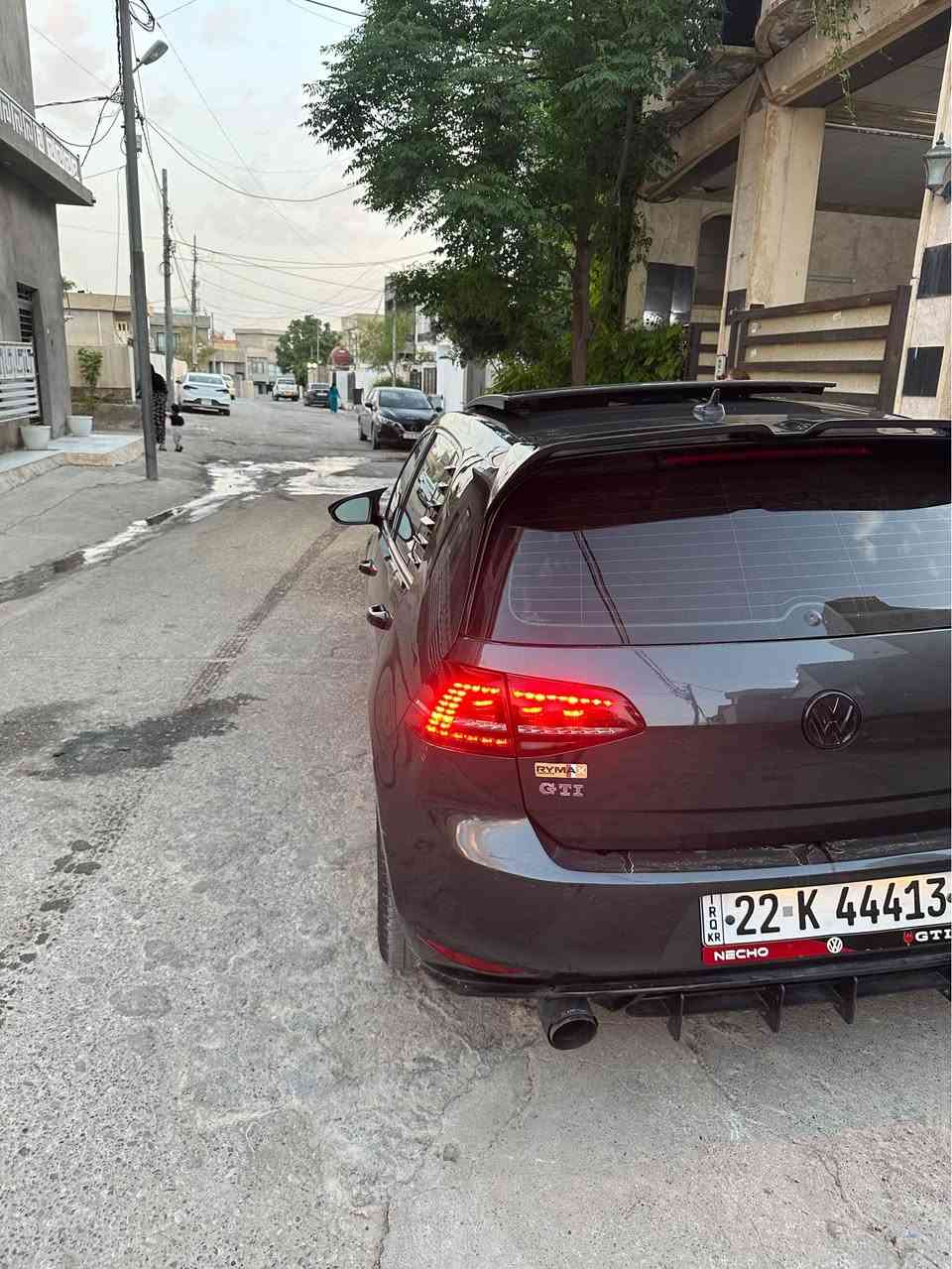 كولف gti فولل ٢٠١٥ سياره كه هه تا بلي جوان و كه نجانه يه هه موو گياني به شه رته ٣ پارجه و نيو سبوغي هه يه.  به س نمونه يه له جواني كير مه كينه هه موري به شه رت مه كينه ٢٠ توربويه بورغي لي بانه درايه كه بسه گه ر موشته ريني بيزارمان مه كه. له گه ل ريزم. 
ژ.م/*********** أربيل, العراق
