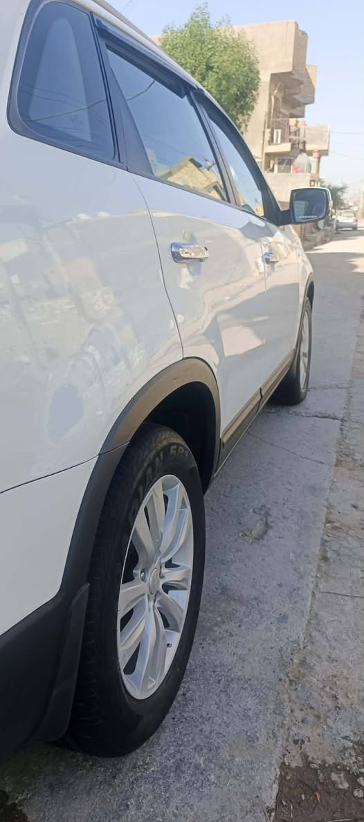 سلام عليكم للبيع سورنتو مكفولة كفاله عامه موديل 2012حتى الدعاميات مكفولة من البارد والصبغ والتبديل سياره لوك بمعنى الكلمه ماشيه 139 عل شركه كير محرك حداديه كله مشروط كفاله عامه مواصفات فول واحد على واحد عده بلرامه باقي مواصفات فول بصمه 7 راكب 3 قطع تبريد اناره ترحيب ويل كروم شاشه اشاير بلمري تحكم ستيرن مري شفط يده ستيل فول لفول رقم وسنوية وهزه كله جديد تحويل او وكاله على ايد واحد من الشركه لحد الآن سياره بالعافيه عل يأخذها السعر 152 وبيها مجال للشراي مكاني بابل ***********.  ***********
