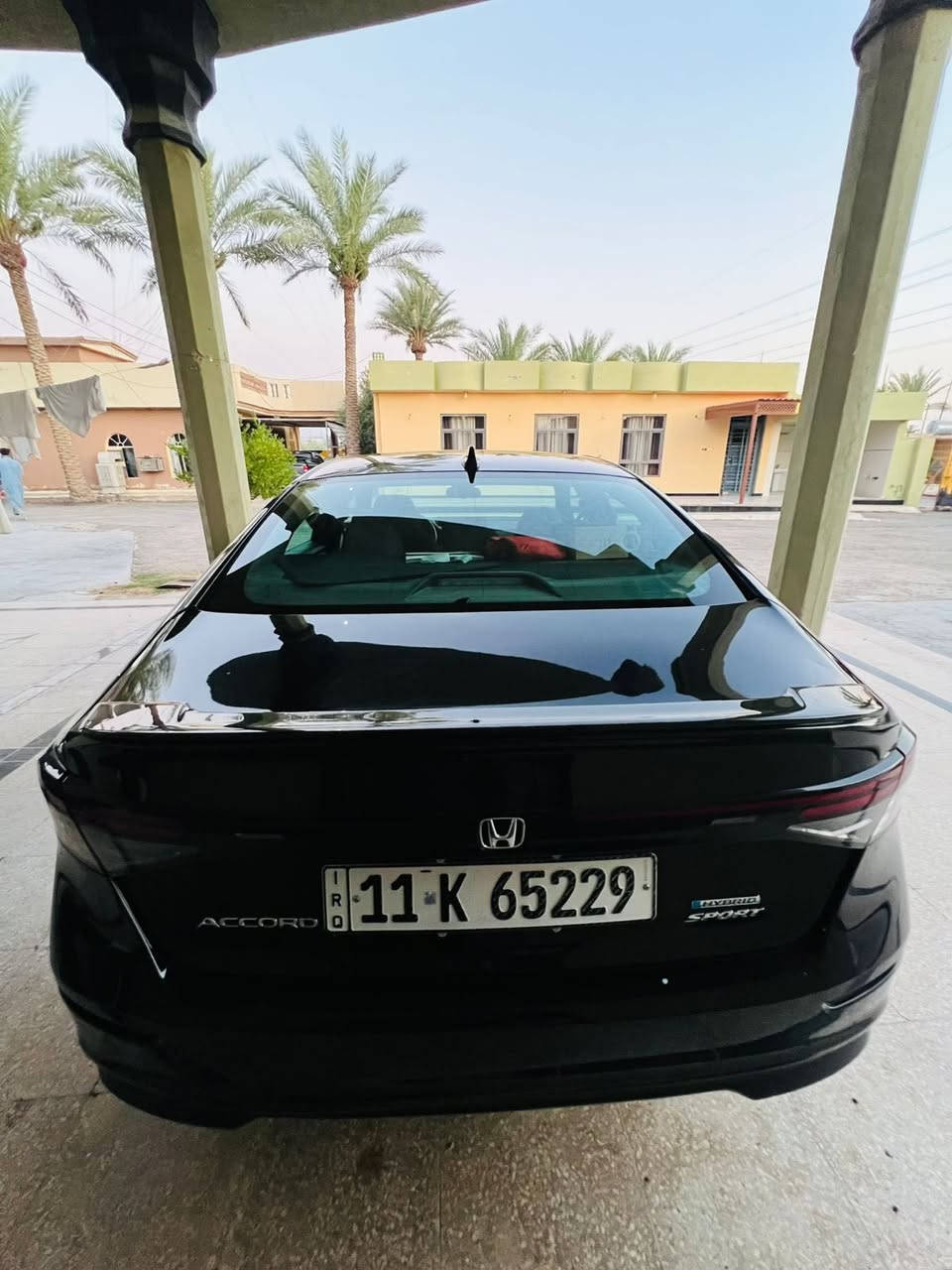 سياره هوندا اكورد موديل 2024 هايبرد سبورت 
حادث بابتين السايق والخلفي بجم كبس 
ماشيه 49الف كيلو 
مواصفات السبورت معروفه 
كشنات مخمل كرسي السايق كهربائي 
رادارات امامي وجانبي 
وبقية مواصفات السبورت معروفه
السعر 187 وبيها مجال بسيط 
الاستفسار الاتصال بل رقم 
*********** واتساب فقط 
***********اتصال مفتوح 
العنوان بغداد ابو غريب
