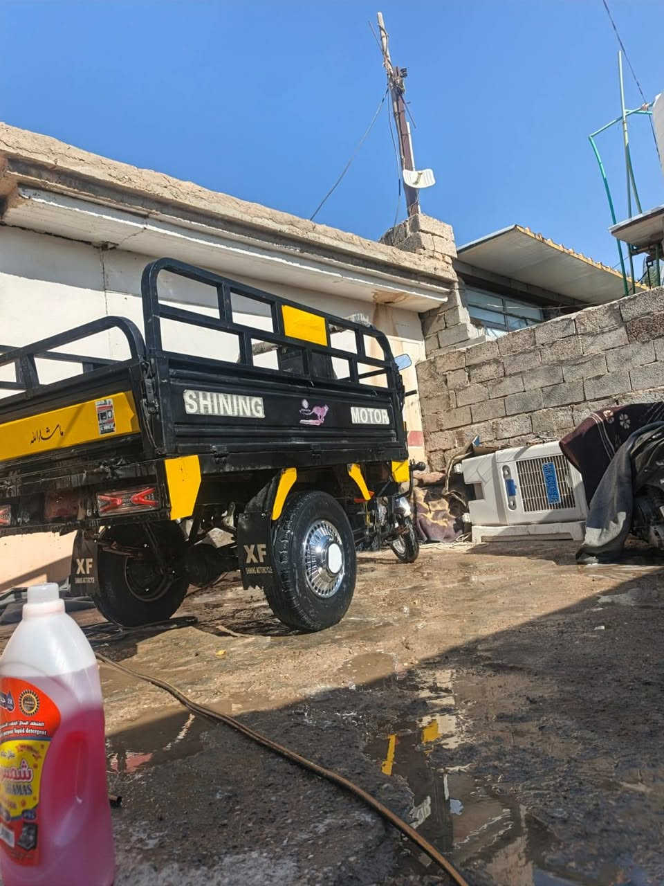 سلام عليكم شباب ستوتة موديل 21 فحل قلاب الستوتة خير من الله نقصه بس تفيلس اوراقها موجودة بس واكع عليهن مي كهربائيات كاملة مكينة سلف و هندر شغال مكاني ديالى بعقوبة سعر 1300 وبيها مجال الرقم *********** ما ارد خاص لان ماعندي مجال من ورة الشغل
