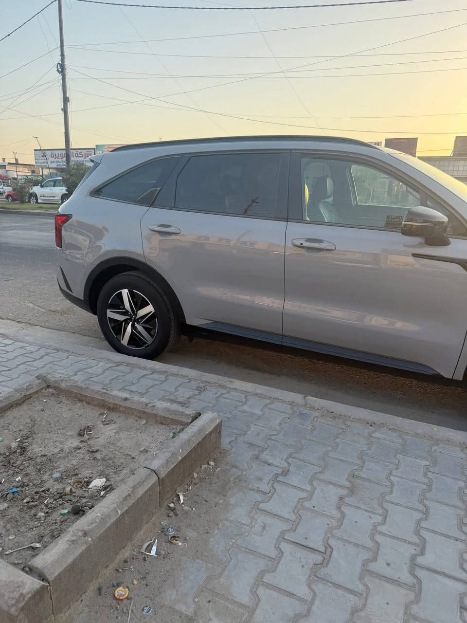 سلام عليكم سورنتو موديل 22. وراد امريكي مكينه 2500 تيربو بدون ايرباك بدون دواخل فول مواصفات واحد على واحد حادث جاملغ امامي ايسر وربع الصندوق الخلفي  اشاير بل مري. بنرامه تحكم استيرن جهتين السياره 1/1. بكاني بغداد الغزاليه.   ***********
