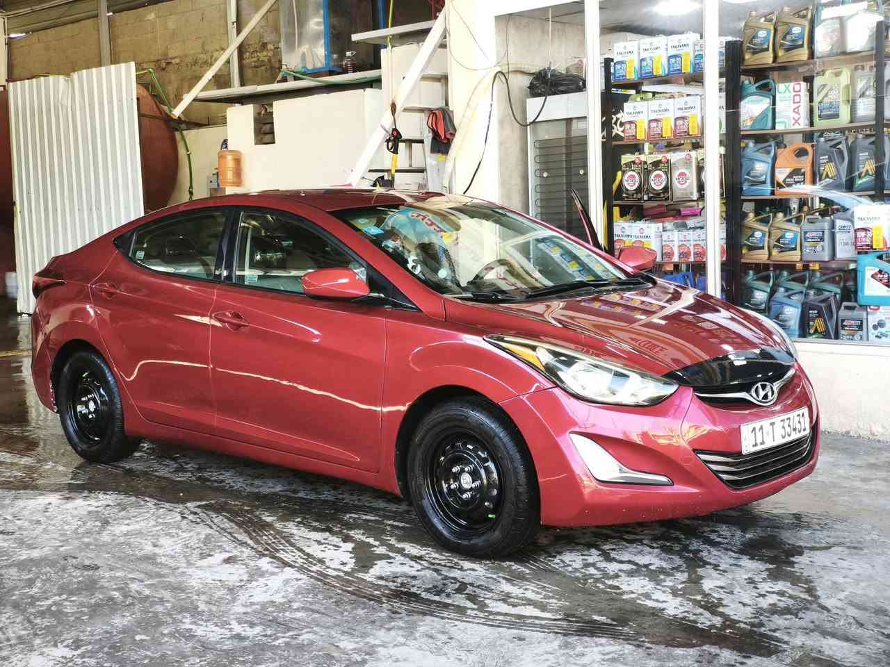 السلام عليكم النترا 2016 SE امريكي 3 انظمة قيادة ليبل واحد كلها حادثها موجود بالمنشور السياره جديده ماشيه 68 كير مكينه تخم تاير كله جديد صدر جديد ع اخر حبايه السياره مناقصها شي دوشمه ارضيه وكشنات 
السعر 125 سونار موجود 
مكاني الزعفرانية شارع المعهد ***********
