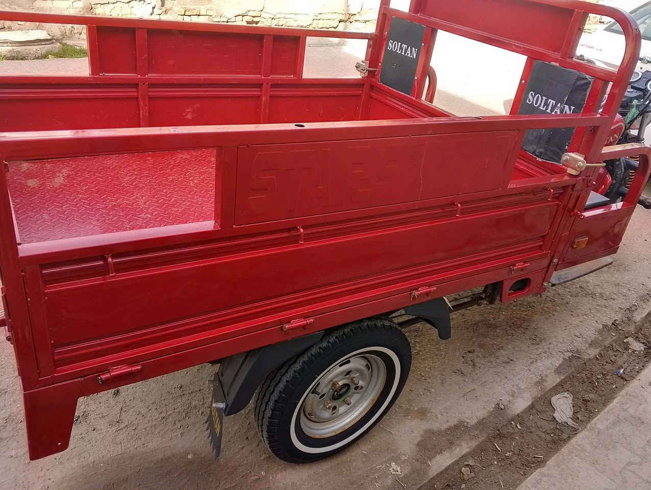 السلام عليكم  ستوته سلطان للبيع شاصي مديل 13 ومعمرة كلشي شادة جديد اغراض من الوكيل الستوته جديدة وخير من الله احلى من الصورة. بس المكينه تنقص شي قليل اوراق كامله اصوليه رقم الهاتف *********** مكاني ميسان الميمونه
مكلف بلنشر
