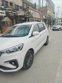 سازوكي ارتيگا موديل ٢٠٢٠  ٧ راكب رقم دولي مشروع وطني باسمي تحويل مباشر...