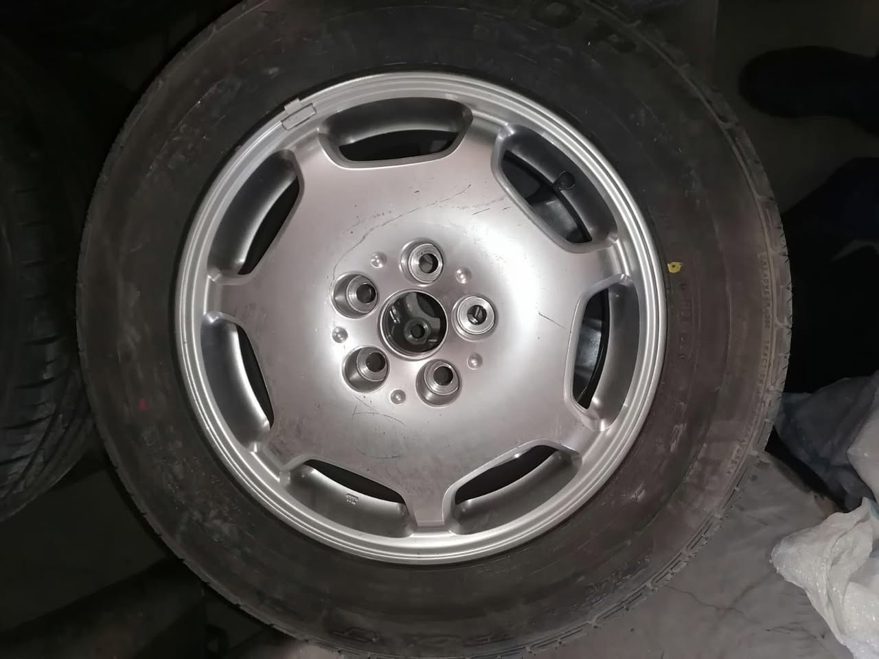 اشياء کامل لیکزز لس ٤٣٠ ٢٠٠٤-٢٠٠٦
***********

***********
