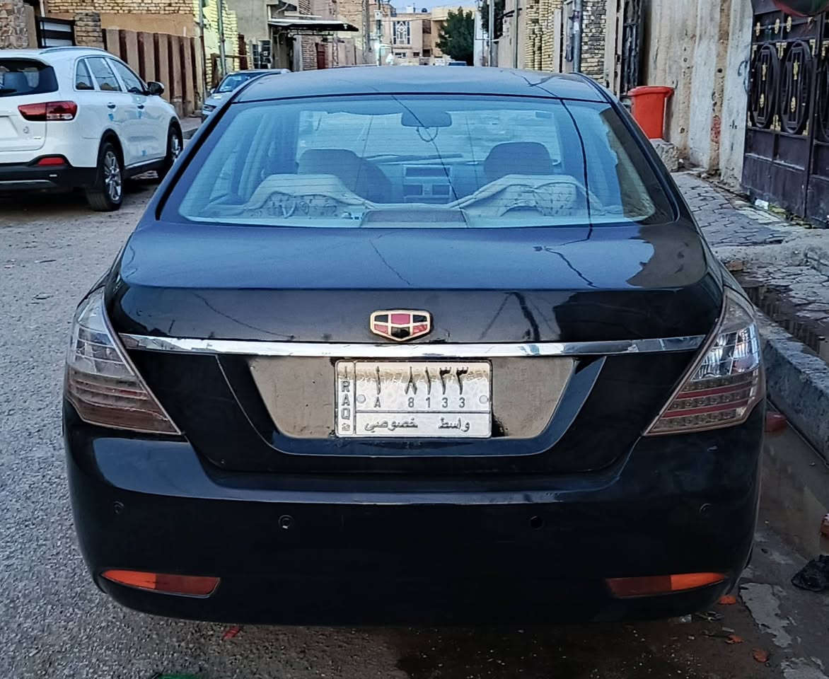 السلام عليكم من رخصة الادمن ام كراند موديل 12 رقم واسط مكينه گير خير من اللة تدفئة وتبريد شغال فتحه بالقماره اشاير بالمري شاشه و كامرة سنويه جديده تحويل ثاني يوم السعر 45  وبيهه مجال للاستفسار الاتصال على الرقم الاتي :***********/***********
