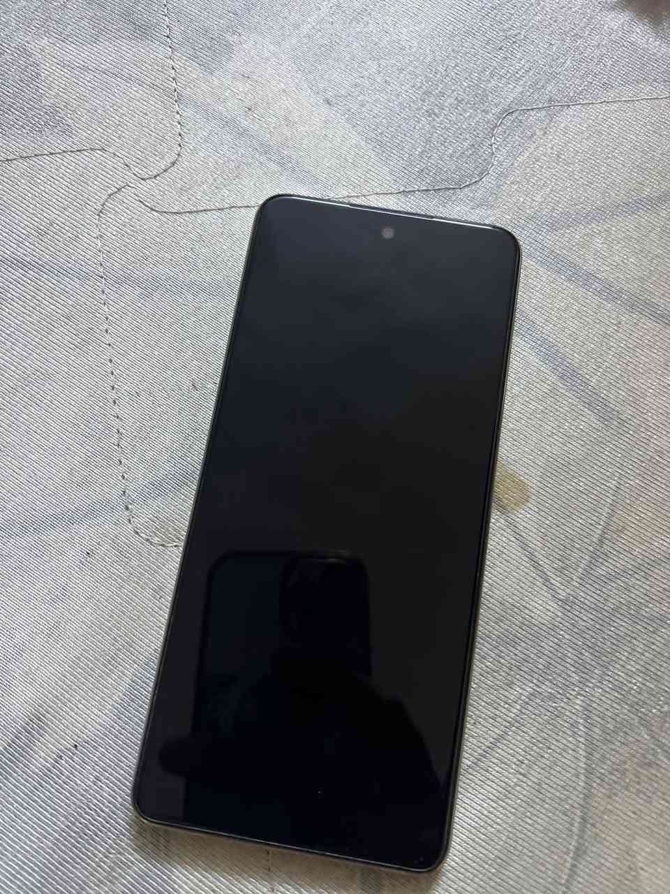 Infinix HOT 40 Pro
ذاكره 256
رام 8+8
جهاز ضيف استخدامه 6اشهر
نضافته 90/100
جهاز ما مفتوح ولا واصل مصلح 
ايسر قدس 
***********
