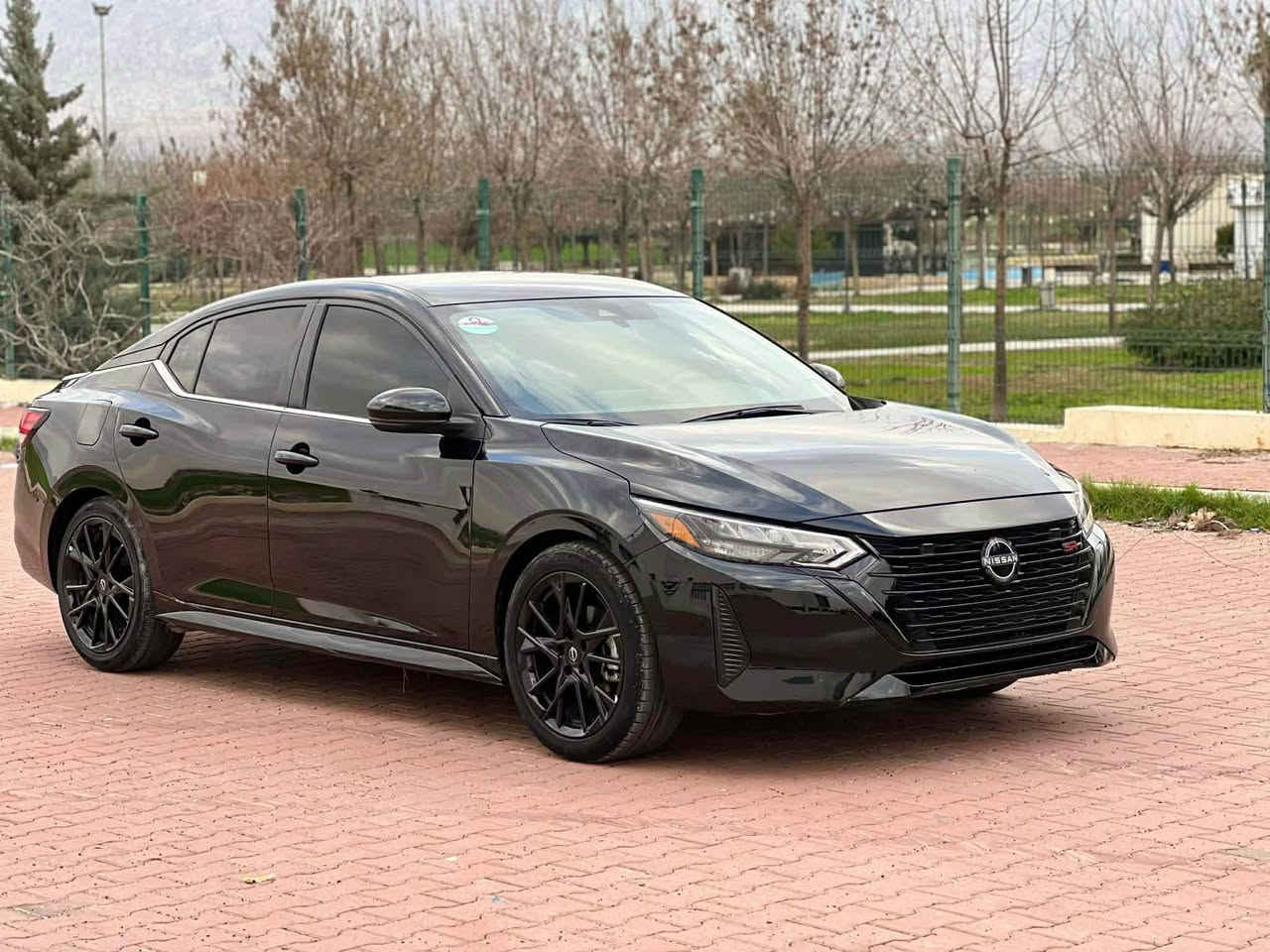نيسان سينترا 2025 SR 
مواصفات SR ,MlDNlGHT
السعر 149 $ مجال كلش قليل 
سياره كلين بدون صبخ  دعامليه ل دعاميه شرط بدون ملاحظات بدون شخط بدون بارد 
مواصفات معروفه تشغيل عند بعد 
بصمه ابواب بصمه 
صندرق بصمه 
تحديد سرعه 
رادار 
ويل كروم شكل جديد 
كشنات هيتر 
فول مواصفات ما عدا فتحه 
ماشيه فقط 2 mil حساب زيرو 
گير محرك حجر گزوز شريكه 
سياره بدون تترقم شيمالي اربيل دهوك سليمانيه 
مكان سياره عقره ابعت عن اربيل و موصل ساعه 
رقم هاتف ***********واتساب
رقم كورك *********** واتساب 
رقم هاتف اسيا *********** بث مباشر أربيل, العراق
