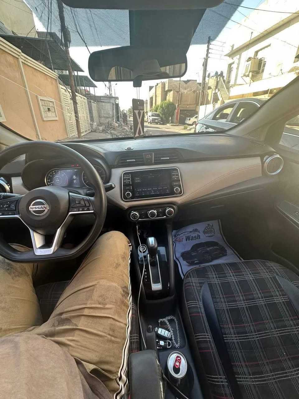 🚗 نيسان فيرسا2020 (الشكل الجديد) - SV 🚗
المواصفات الأساسية:
• الموديل: 2020 (الشكل الجديد).
• المحرك: 1600 (اقتصادي وقوي).
• الفئة: SV (فول مواصفات)..
المميزات والإضافات:
• شاشة كبيرة، كاميرا دوارة، رادار جانبي وخلفي.
• نظام تحديد مسار وتنبيه تصادم.
• ⁠مكان بغداد 
• ⁠السعر 115 بيه شي بصيط
• ⁠***********
