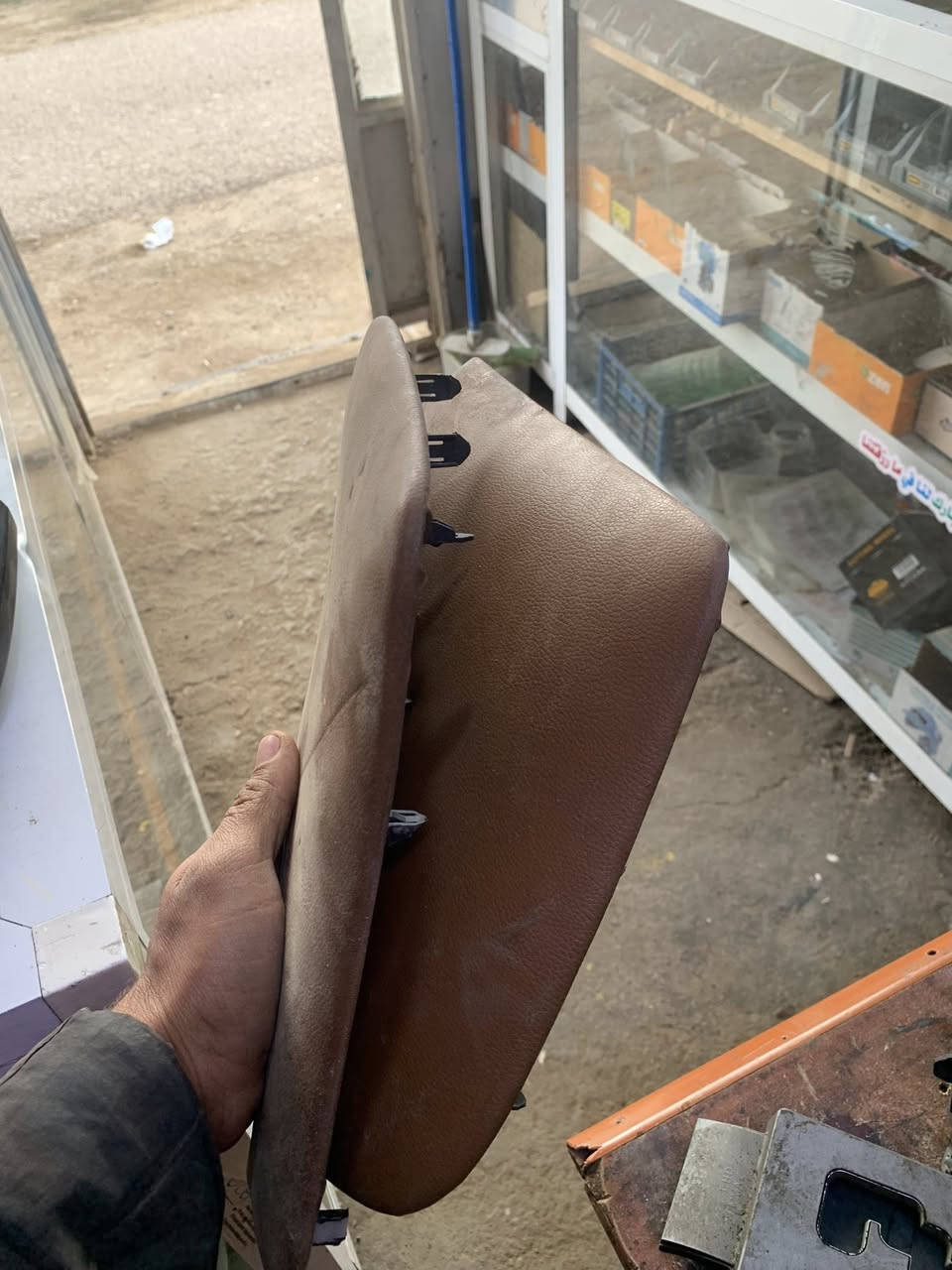 السلام عليكم
متوفر غراض دشبول جكساره 
فقط الي بالصور للبيع شغالات وعالفحص 
أسعارهن مناسبه 
الموقع/ بغداد قضاء التاجي


**إذا كنت صاحب هذا الإعلان وتريد حذفه لأي سبب، رجاءا أرسل رسالة إلى الدعم الفني**