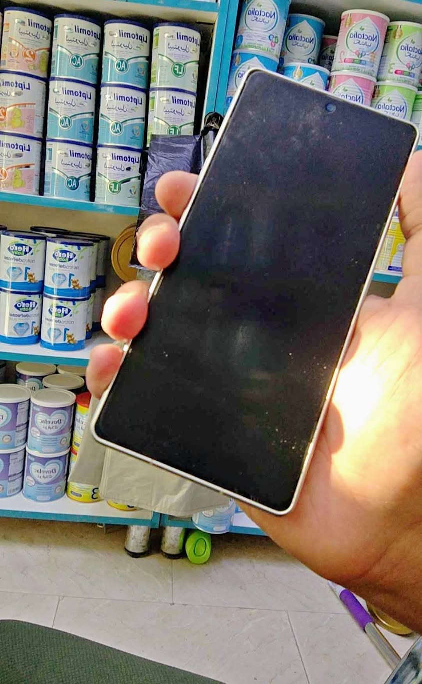 شارب ار 8 الياباني 
معالج Snapdragon 8gen2
ذاكره 256 ببجي 90 فريم صافي 
كامل ملحقاته
سعر 225


**إذا كنت صاحب هذا الإعلان وتريد حذفه لأي سبب، رجاءا أرسل رسالة إلى الدعم الفني**