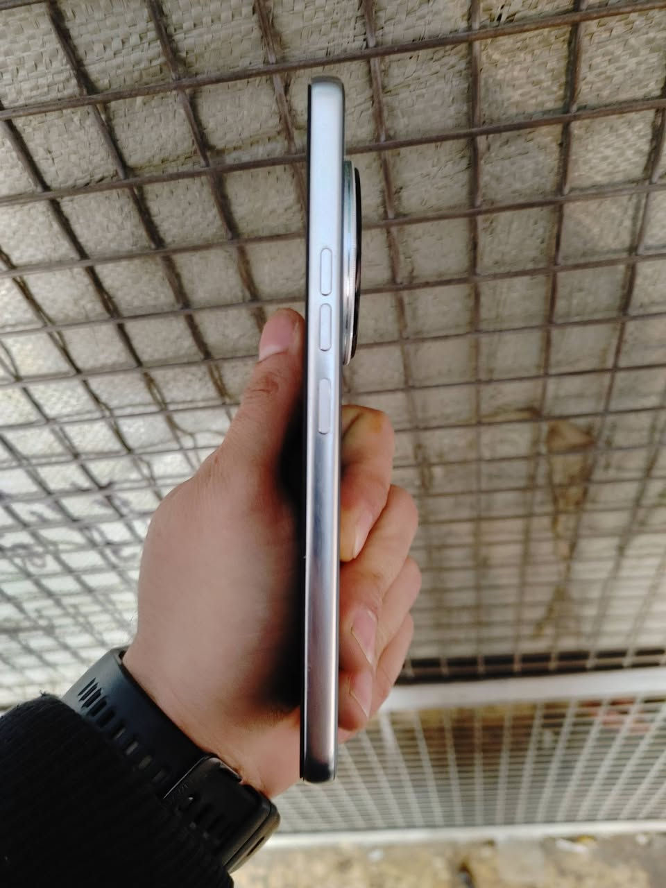 تكنو كامون 40 برمير جديد لوك مع كامل اغراضو شرط شخط ما بي السعر 380 للاستفسار على رقم ***********
